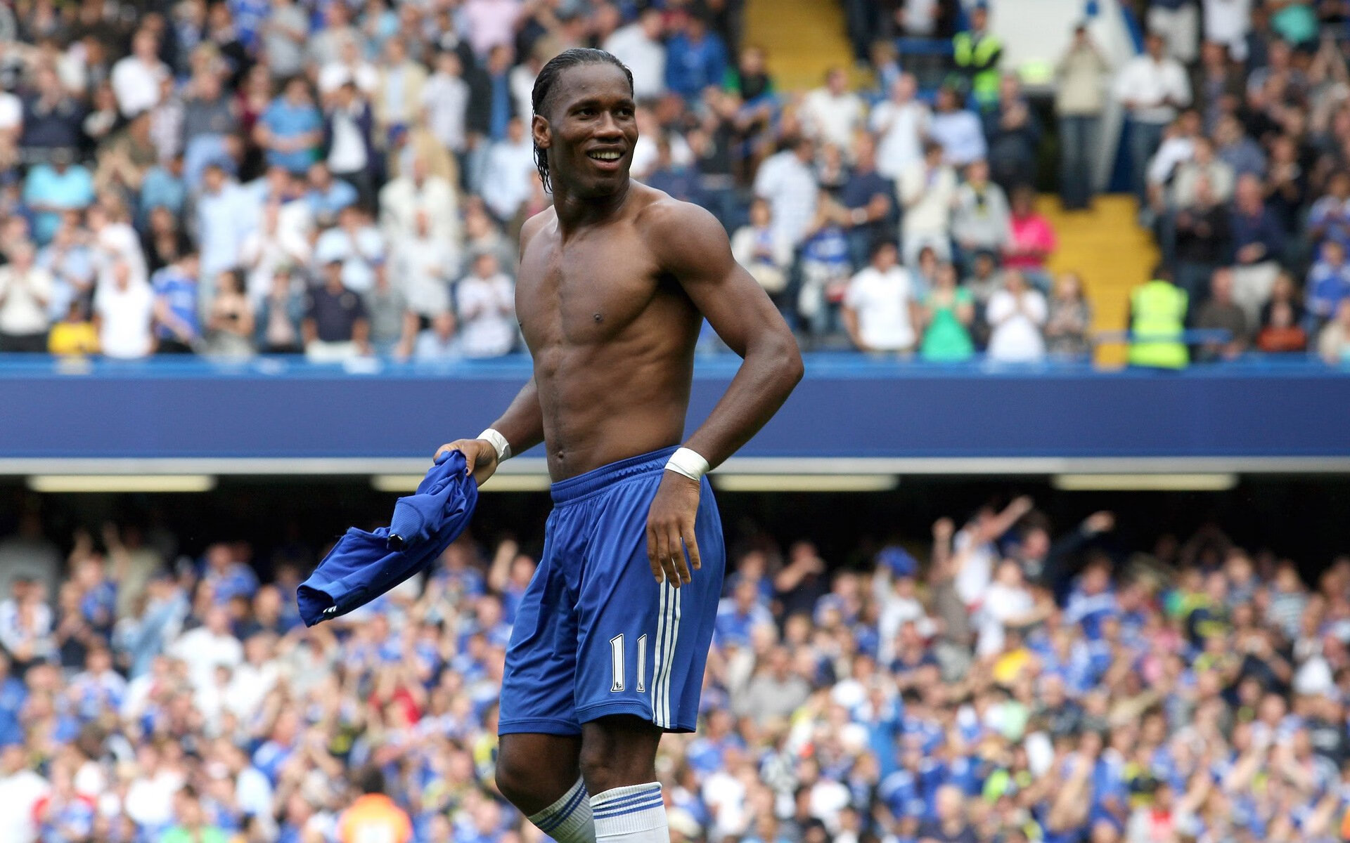 巴黎圣日耳曼继续高歌猛进，法甲领跑优势扩大